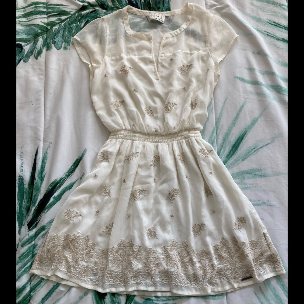 ABERCROMBIE & FITCH | Sheer White Dress 🤍